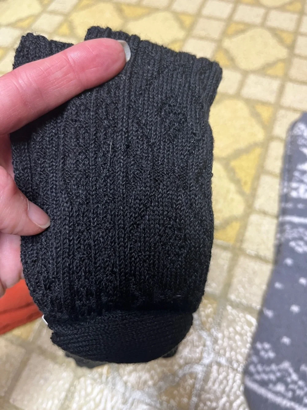 2 New Muk Luks Over The Knee Socks in Black and Orange - Picture 9 of 13